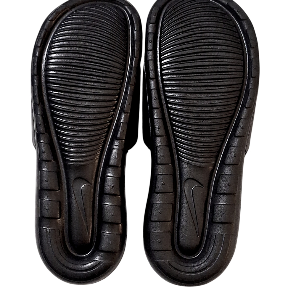 Nike VICTORI ONE Black Slide Sandals WOMEN'S SIZE 7 NWOT NEW - Picture 4 of 6